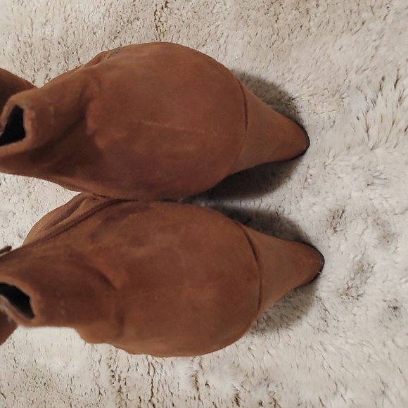 Unity by Carlos Santana Light Brown Zip Up Ankle Booties Wedges Size 7M - Picture 3 of 6